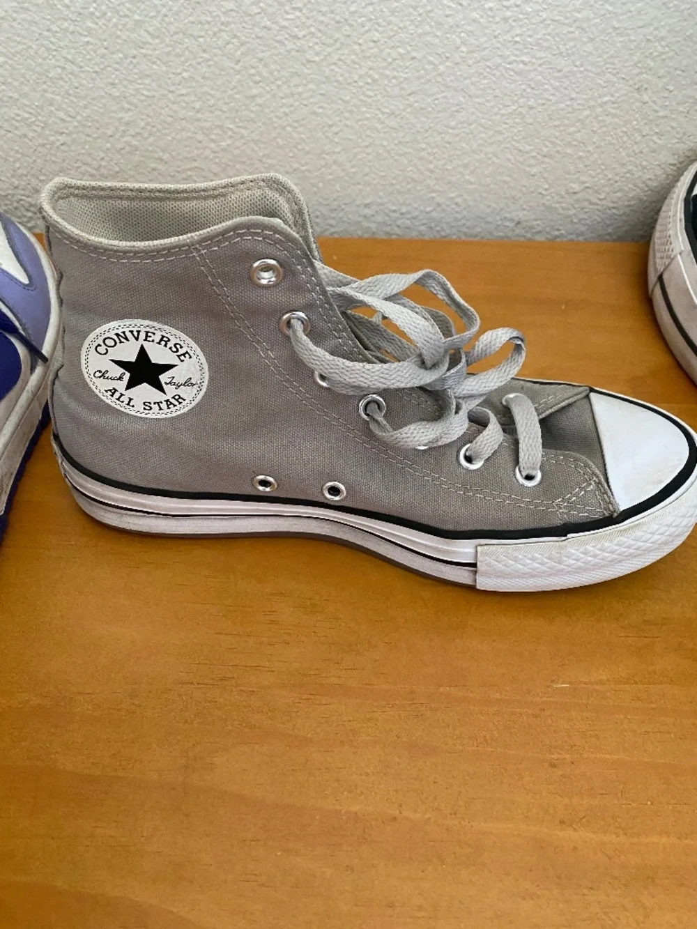 Gray Converse High Tops Chuck Taylor